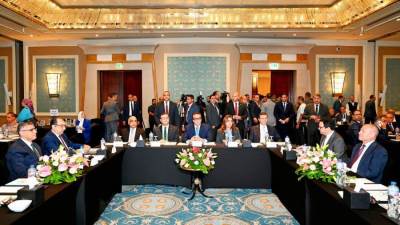 وزير الإسكان يطلق وثيقة الاستراتيجية الوطنية للعمران الأخضر والمستدام