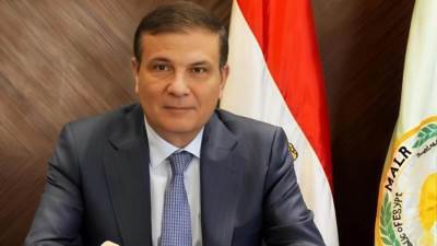 وزير الزراعة يحيل مخالفات "الجمعية التعاونية بالعسيلية" للنيابة العامة.. ويشدد: "لا تهاون مع الفساد أو المساس بحقوق المزارعين