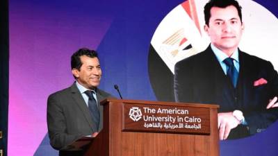 وزير الشباب والرياضة يفتتح النسخة الثانية لــ "قمة مصر المستدامة للشباب 2025" بالجامعة الأمريكية بالقاهرة