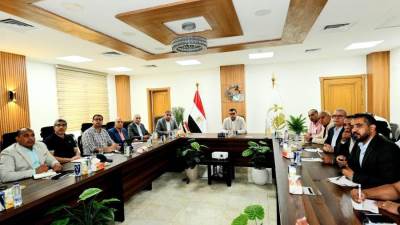 وزير الإسكان يعقد اجتماعًا بمقر جهاز مدينة العبور الجديدة لمتابعة الموقف التنفيذي لعدد من المشروعات والملفات بالمدينة