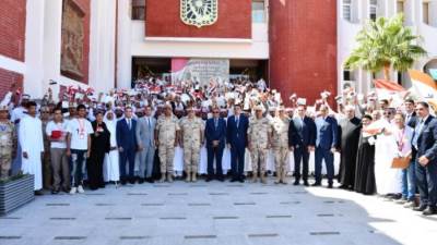 القوات المسلحة تدفع عدداً من اللجان التجنيدية إلى محافظة جنوب سيناء لإنهاء المواقف التجنيدية لذوى الهمم وكبار السن