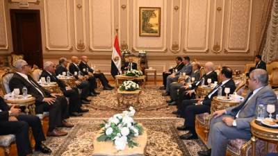 رئيس "القضاء الأعلى" يهنئ المستشار عصام فريد لانتخابه رئيسا لمجلس الشيوخ