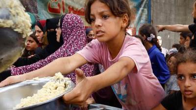 الأونروا: لدينا القدرة على تلبية احتياجات سكان غزة.. وإدخال المساعدات الإنسانية أولوية قصوى