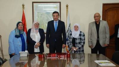 وزير الزراعة يلتقي عدد من باحثين "البحوث الزراعية" ويوجه بتذليل العقبات أمامهم لدعم الأمن الغذائي