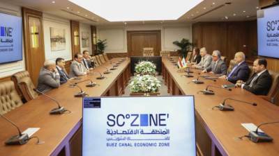  رئيس قناة السويس يشهد توقيع عقد مشروع شركة "الأهرام للكيماويات" لإنتاج الفورمالدهيد ومشتقاته