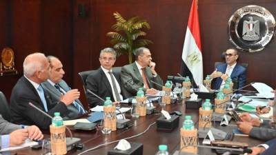 الخطيب: نستهدف تقليص زمن الإفراج الجمركي إلى يومين وتحقيق التكامل الرقمي بين الجهات