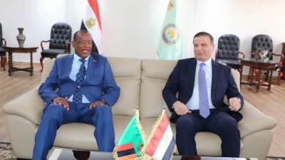 وزير الزراعة ووزير الداخلية الزامبي يناقشان موقف المزارع المصرية المشتركة