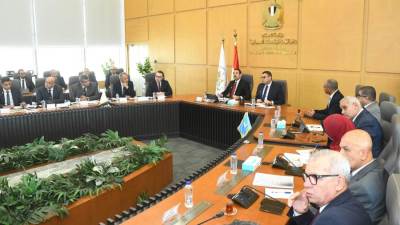 وزير الإسكان يبحث مع رئيس جهاز مستقبل مصر للتنمية المستدامة عددًا من ملفات العمل المشتركة