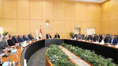 وزير الإسكان ورئيس الهيئة العربية للتصنيع يتابعان موقف تنفيذ مشروعات مبادرة "حياة كريمة"