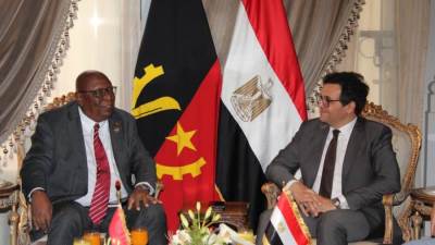 وزير الثقافة يلتقي نظيره الأنجولي لبحث التعاون ضمن زيارته لمصر لحضور حفل افتتاح المتحف المصري الكبير