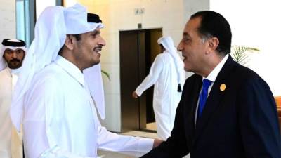 رئيس الوزراء القطرى يثنى على التنسيق المتواصل بين مصر وقطر بالملف الفلسطينى