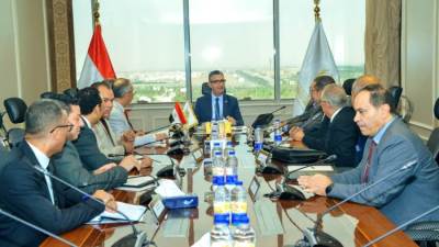 وزير التموين يلتقي شعبة المواد البترولية باتحاد الغرف التجارية لبحث آليات ومقترحات الشعبة في مجال التسويق