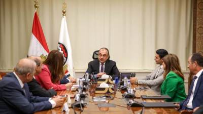 وزير قطاع الأعمال يشهد توقيع عقد تمويل إنشاء أول مصنع لإنتاج أقراص وحبيبات الكلور في مصر وأفريقيا والشرق الأوسط