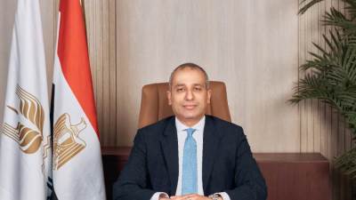 الرئيس التنفيذي للبنك الزراعي المصري: قريباً.. إطلاق مجموعة من الخدمات التمويلية والمصرفية لتلبية احتياجات صغار المزارعين 