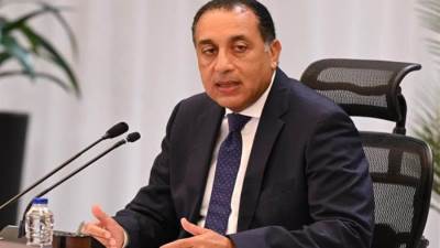 رئيس الوزراء يُتابع جهود اللجنة الطبية العليا والاستغاثات بمجلس الوزراء خلال شهر أكتوبر الماضي