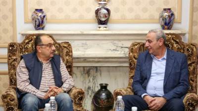 وزير قطاع الأعمال يلتقي محافظ الغربية في مستهل زيارته لشركة مصر للغزل والنسيج بالمحلة الكبرى