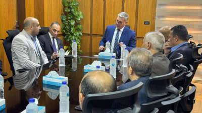  وزير البترول والثروة المعدنية يجري زيارة مفاجئة لشركة أبسكو لمتابعة سير العمل ودعم تنفيذ الأنشطة