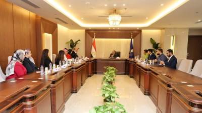 رئيس هيئة الدواء المصرية يبحث مع ممثلي شركة "ميكوميد"  تعزيز التعاون في مجال صناعة المستلزمات والتكنولوجيا الطبية