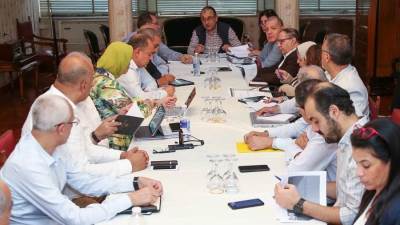 وزير قطاع الأعمال يتابع آخر مستجدات المشروع القومي لتطوير صناعة الغزل والنسيج