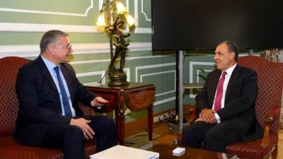  وزير الخارجية يستقبل وزير البترول والثروة المعدنية