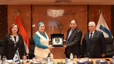 سحر السنباطي تصطحب ٣٠ طفلًا وطفلة من سفراء المجلس للاحتفال بأعياد الطفولة بمحافظة شمال سيناء