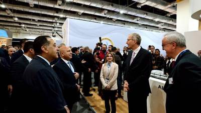 رئيس الوزراء يعطي إشارة بدء التشغيل التجريبي للخط الأول للقطار الكهربائي السريع  "السخنة / العلمين / مطروح" في المرحلة الأولي منه في نطاق أكتوبر