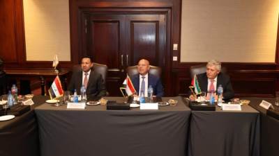 وزير الصناعة يترأس الجمعية العمومية السادسة والثمانين لشركة الجسر العربي للملاحة بحضور وزير النقل الأردني