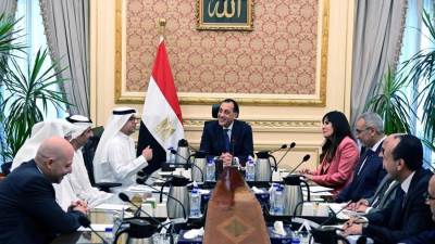 رئيس الوزراء يتابع مستجدات الموقف التنفيذي لمشروع مدينة "رأس الحكمة" بالساحل الشمالي