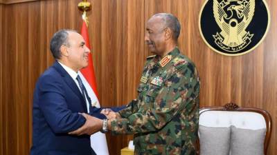 وزير الخارجية يلتقي رئيس مجلس السيادة السوداني الانتقالي