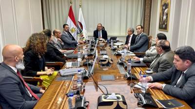 وزير قطاع الأعمال العام يجتمع بمسؤولي "SAP مصر" لمتابعة تنفيذ مشروع "ERP" لتطوير نظم العمل بالشركات التابعة