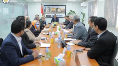 رئيس هيئة الشراء الموحد يعقد اجتماعًا لمتابعة آخر مستجدات سير العمل بمشروع المخازن الاستراتيجية