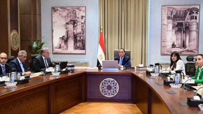 رئيس الوزراء يلتقي وزير البترول لاستعراض عددٍ من ملفات عمل الوزارة