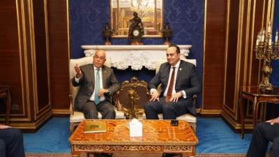 رئيس الرعاية الصحية يلتقي وزير صحة العراق ويبحثان التعاون وتبادل الخبرات في مجالات التغطية الصحية