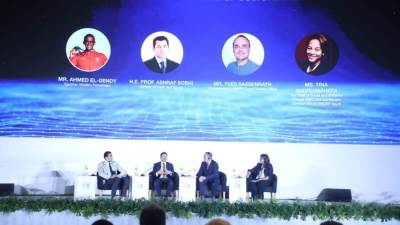 وزير الصحة يشهد جلسة حوارية بعنوان «دور الثقافة والرياضة في بناء الهوية الوطنية» بمشاركة وزير الشباب والرياضة