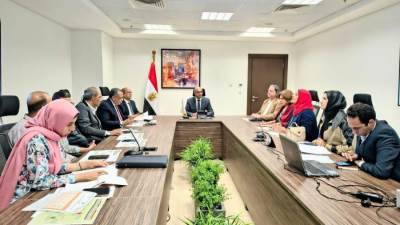  نائب وزير الإسكان يتابع موقف مشروعات برنامج خدمات الصرف الصحي المستدامة في المناطق الريفية بالشرقية