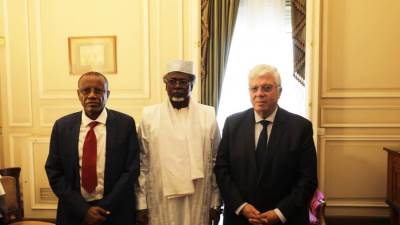 وزير التعليم العالي يبحث مع نظيره التشادي سبل تعزيز التعاون بين البلدين
