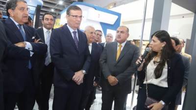وزير الزراعة يتفقد جناح "إي فاينانس" بمعرض القاهرة الدولي للتكنولوجيا" ويثمن جهود التحول الرقمي في القطاع الزراعي