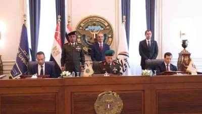 توقيع بروتوكول تعاون بين وزارة الاتصالات والأكاديمية العسكرية المصرية وصندوق تحيا مصر لتنفيذ مبادرة" الرواد الرقميون"