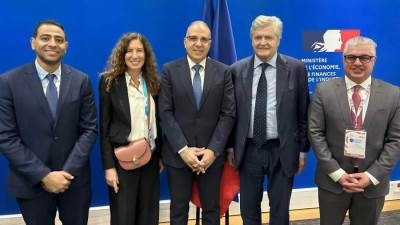 سويلم يلتقي عددًا من المسئولين الفرنسيين وممثلي الشركات الفرنسية على هامش مؤتمر "طموح أفريقيا" Ambition Africa المنعقد بالعاصمة الفرنسية باريس