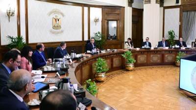 رئيس الوزراء يترأس اجتماع المجموعة الوزارية الاقتصادية