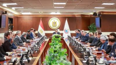 وزير الصحة يترأس الاجتماع الدوري لقيادات الوزارة ويشيد بنجاح المؤتمر العالمي للسكان والصحة والتنمية