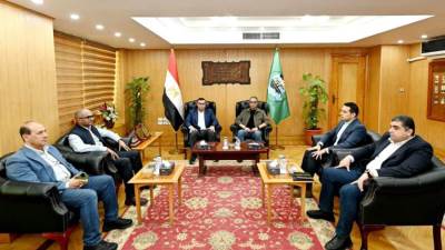 وزير الإسكان ومحافظ الفيوم يتابعان الموقف التنفيذي مشروعات "حياة كريمة" ومنظومة مياه الشرب والصرف الصحي بالمحافظة