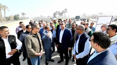 وزير الإسكان ومحافظ الفيوم يتفقدان مجمع محطات مياه الشرب بالعزب الجديدة ضمن المبادرة الرئاسية "حياه كريمة"