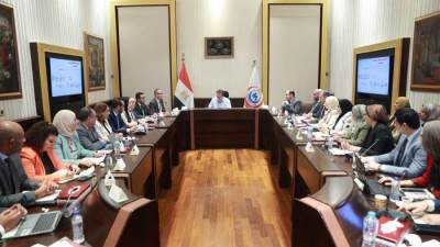 خالد عبدالغفار يتابع إنجازات قطاع الطب العلاجي خلال أكتوبر 2025 في تقرير قدمه مساعد الوزير للشئون العلاجية 