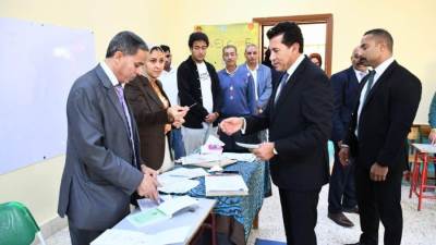 وزير الشباب والرياضة يدلي بصوته في انتخابات مجلس النواب