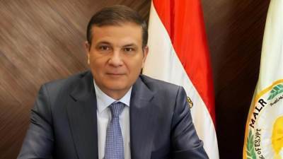 وزير الزراعة يشيد بجهود منظومة جمع وتدوير قش الأرز في 7 محافظات