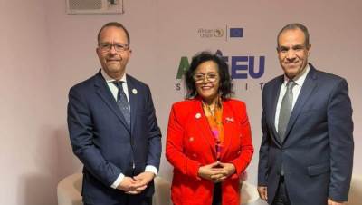 وزير الخارجية يلتقي المديرة التنفيذية لوكالة الاتحاد الأفريقي للتنمية النيباد