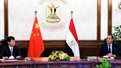 مدبولي يثمن قرارات زيادة الاستثمارات الصينية لاسيما بمنطقة تيدا الصناعية بالمنطقة الاقتصادية لقناة السويس