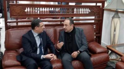 وزير قطاع الأعمال يلتقي وزير الصحة الجزائري لبحث فرص ومجالات التعاون في قطاع الصناعات الدوائية