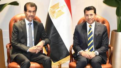 وزير الرياضة يستقبل سفير دولة قطر لبحث التعاون المشترك